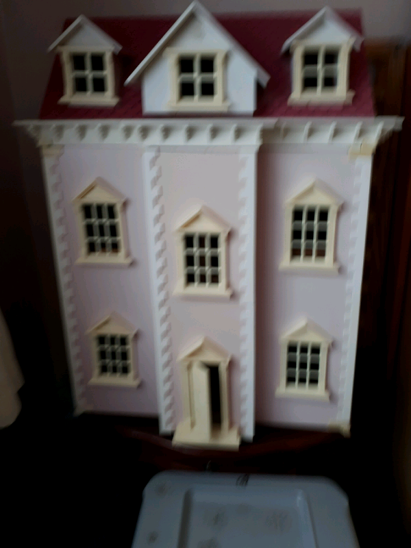 sue ryder dolls house